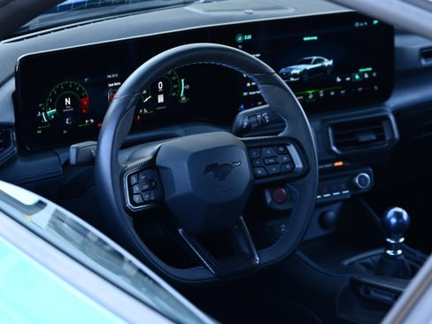 Used 2025 Ford Mustang Dark Horse image 24