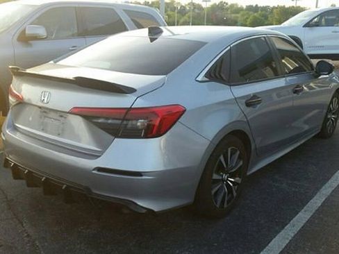 Used 2023 Honda Civic EX image 10