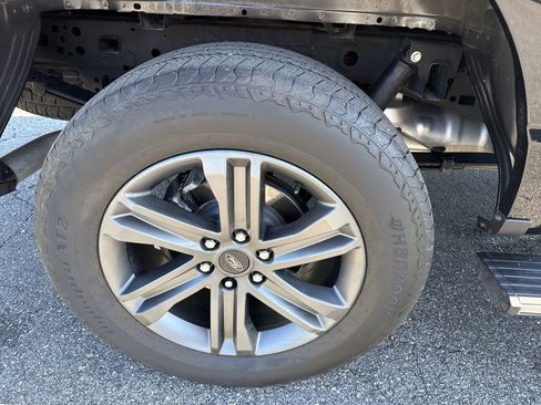 Used 2023 Ford F150 Lariat w/ Equipment Group 502A High AWD/4WD image 17