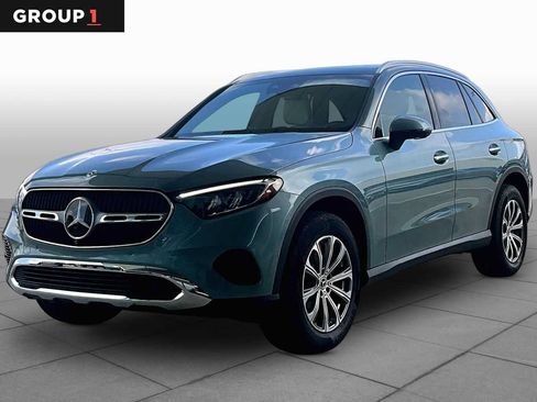 Used 2026 Mercedes-Benz GLC 300 4MATIC image 1