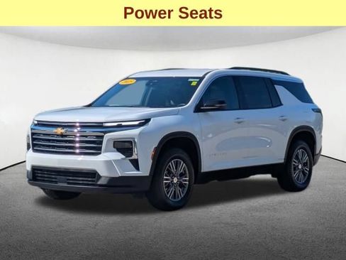 Used 2025 Chevrolet Traverse LT AWD/4WD image 11