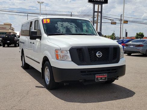 Used 2019 Nissan NV 3500 S RWD image 2
