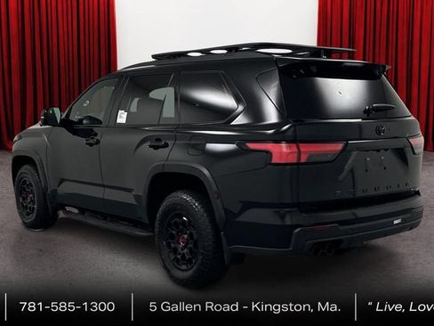 Used 2025 Toyota Sequoia TRD Pro AWD/4WD image 7