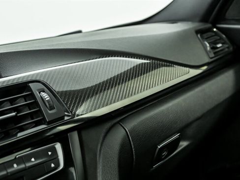 Used 2015 BMW M3 RWD image 26