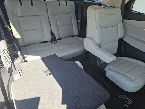 New 2026 Ford Explorer Active w/ Active Comfort Package AWD/4WD image 5