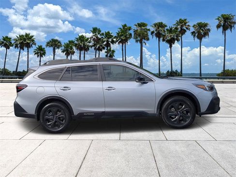 Certified 2021 Subaru Outback Onyx Edition XT w/ Popular Package #2 image 3