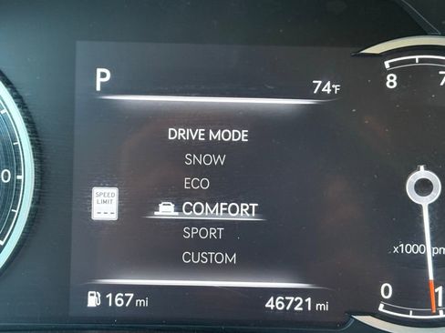 Used 2024 Genesis GV80 2.5T AWD/4WD image 41