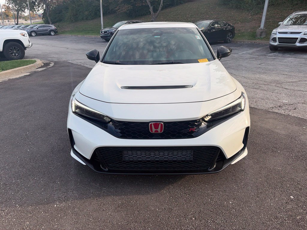 Used 2025 Honda Civic Type R image 2