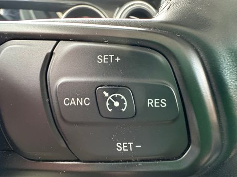 Used 2020 Jeep Gladiator Sport AWD/4WD image 29