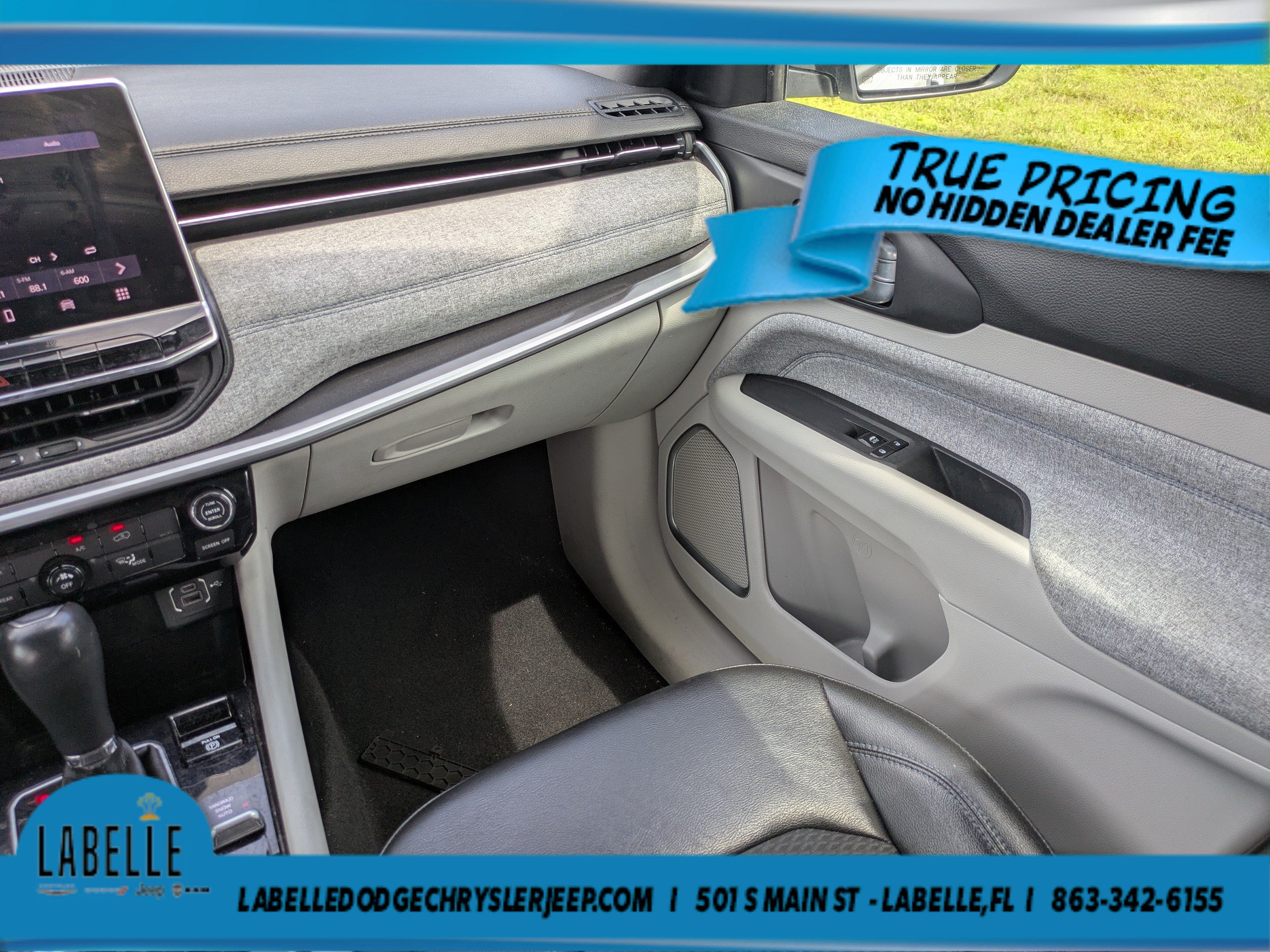 Used 2023 Jeep Compass Latitude AWD/4WD image 15
