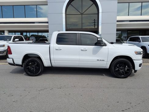 New 2026 RAM 1500 Laramie AWD/4WD image 4