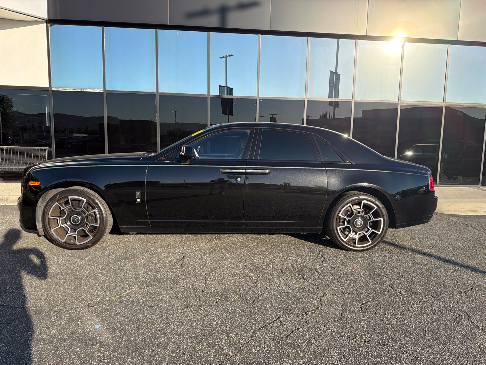Used 2019 Rolls-Royce Ghost RWD image 3