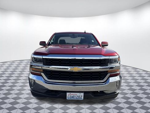 Used 2018 Chevrolet Silverado 1500 LT w/ All Star Edition image 2