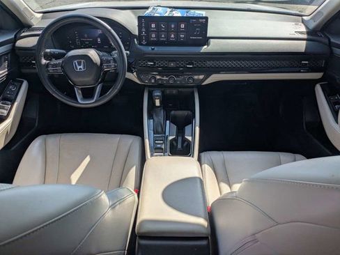 Used 2023 Honda Accord Touring image 14