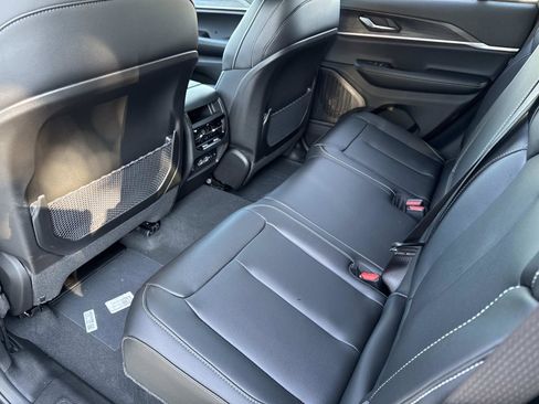 New 2025 Jeep Grand Cherokee Limited image 14