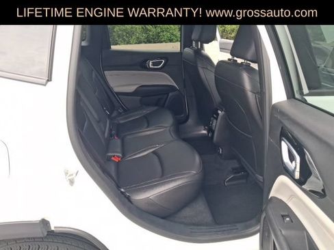 Used 2025 Jeep Compass Limited AWD/4WD image 32