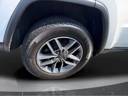 Used 2020 Jeep Grand Cherokee Limited AWD/4WD image 14