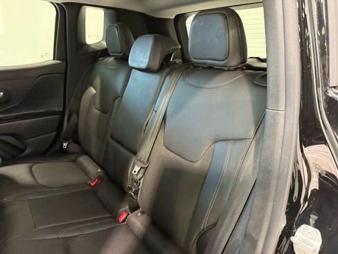 Used 2017 Jeep Renegade Trailhawk image 24