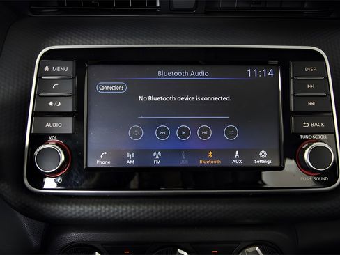 Used 2024 Nissan Kicks S image 19