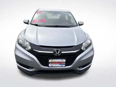 Used 2017 Honda HR-V LX image 8