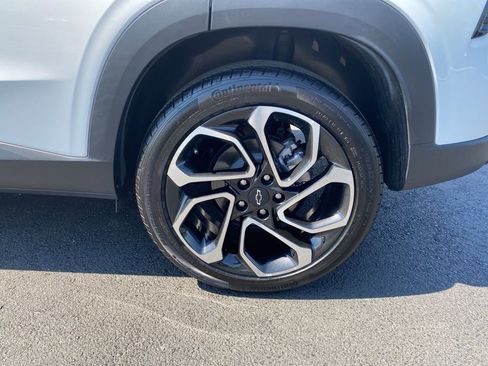 Certified 2024 Chevrolet Trax RS FWD image 9