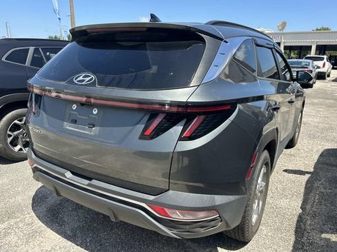 Used 2022 Hyundai Tucson SEL FWD image 11