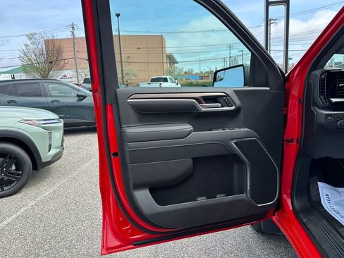 Certified 2026 Chevrolet Silverado 1500 LT image 18