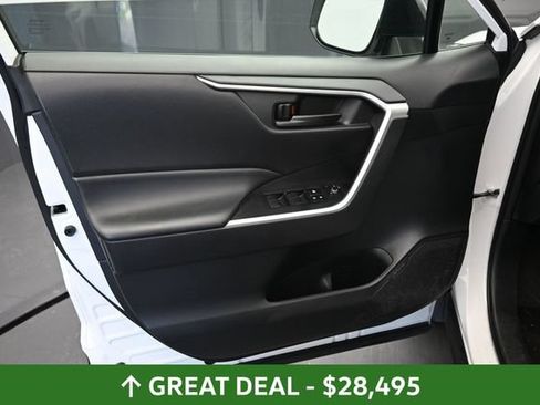 Used 2024 Toyota RAV4 LE AWD/4WD image 18