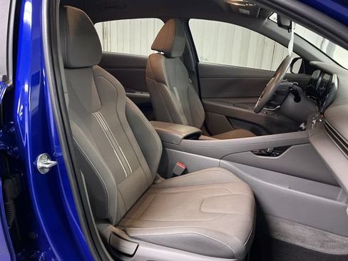 Used 2023 Hyundai Elantra SEL w/ Convenience Package FWD image 26