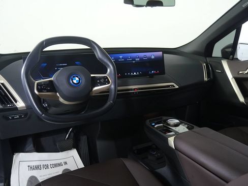 Used 2024 BMW iX xDrive50 w/ Premium Package AWD/4WD image 16