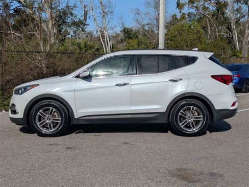 Used 2017 Hyundai Santa Fe Sport image 2
