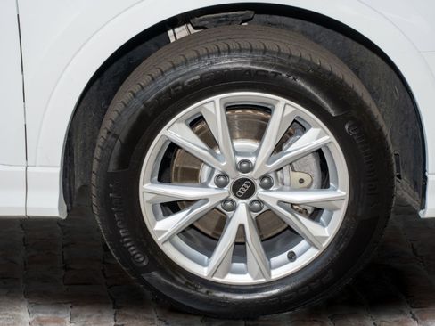 Used 2025 Audi Q3 2.0T Premium image 41