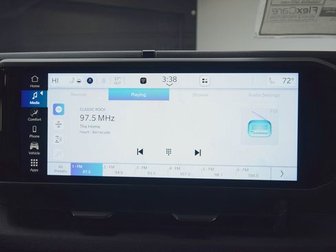 New 2026 Jeep Gladiator Willys AWD/4WD image 22