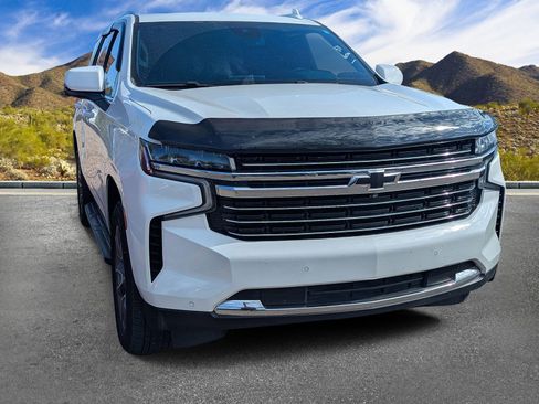 Used 2024 Chevrolet Tahoe LT w/ LT Signature Package image 3