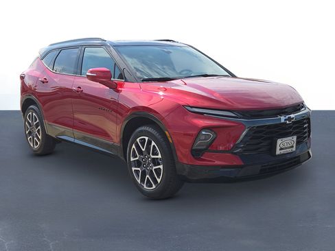 New 2026 Chevrolet Blazer RS w/ Driver Confidence II Package FWD image 3