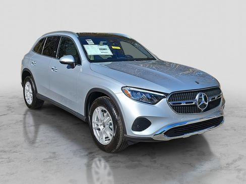 New 2026 Mercedes-Benz GLC 300 GLC 300 image 3