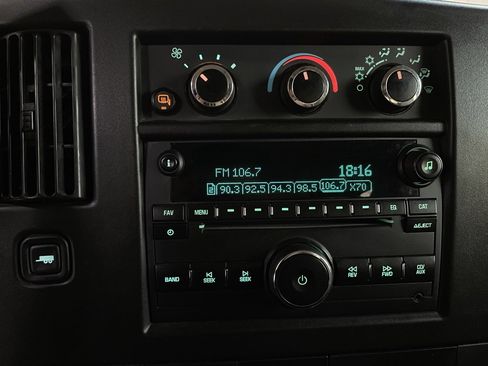 Used 2019 Chevrolet Express 3500 LS w/ Cold Climate Package image 32