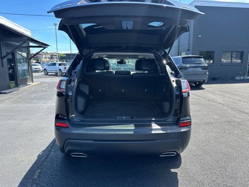 Used 2022 Jeep Cherokee Latitude Lux w/ Sun & Sound Group AWD/4WD image 11