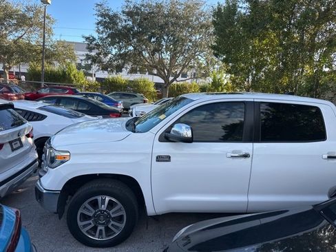 Used 2020 Toyota Tundra 1794 Edition image 5