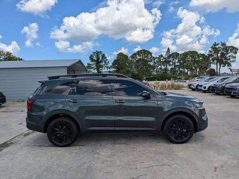 Used 2022 Kia Sorento S w/ Panoramic Sunroof Package AWD/4WD image 9