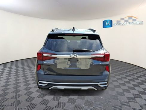 Used 2021 Kia Seltos EX image 5
