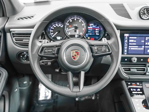 Certified 2026 Porsche Macan S AWD/4WD image 17