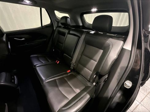 Used 2022 GMC Terrain SLT w/ Infotainment Package II image 15