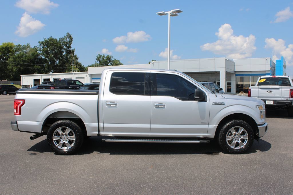 Used 2017 Ford F150 XLT w/ Equipment Group 302A Luxury RWD image 9