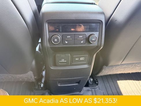 Used 2020 GMC Acadia Denali w/ Technology Package FWD image 15