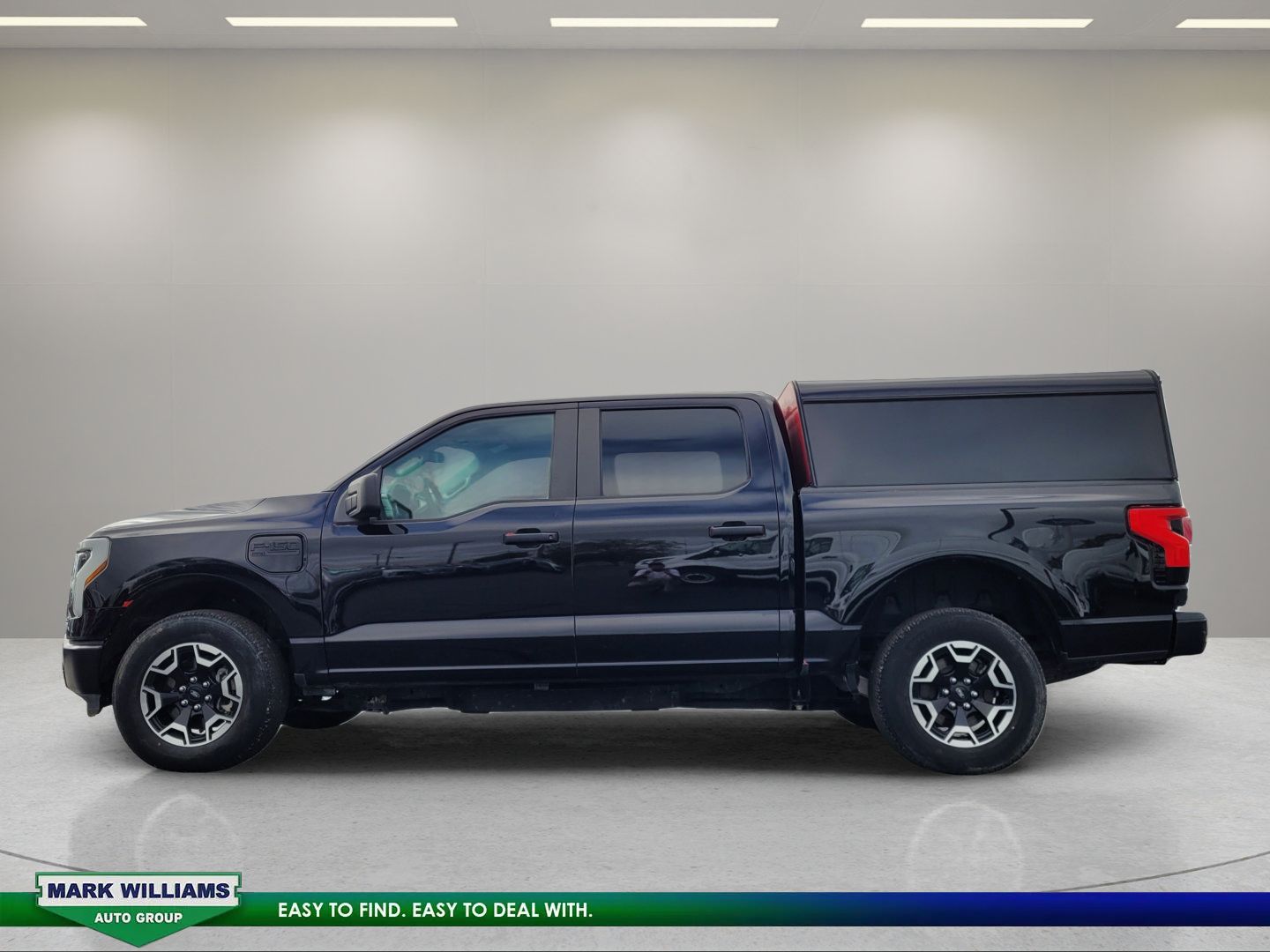 Used 2022 Ford F150 Lightning Pro AWD/4WD image 7