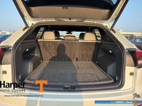 Used 2025 Volkswagen Atlas Cross Sport SEL R-Line image 20