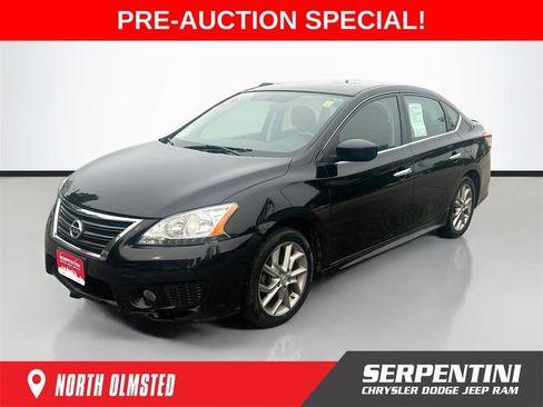 Used 2014 Nissan Sentra SR w/ SR Driver Package FWD image 1