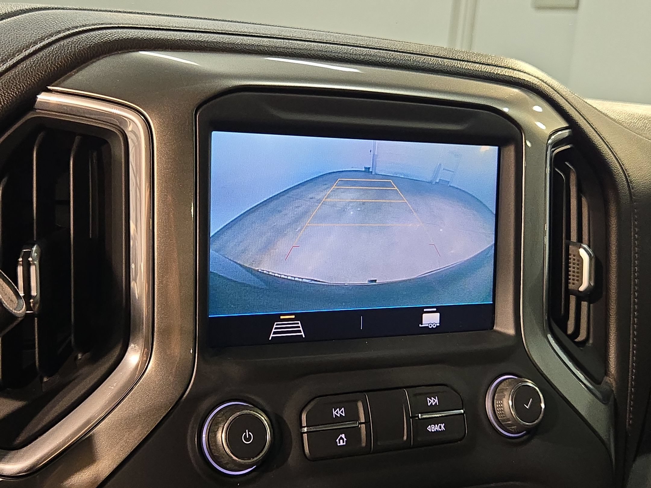 Used 2021 Chevrolet Silverado 1500 RST AWD/4WD image 29
