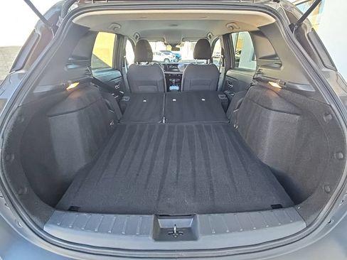 Used 2025 Nissan Kicks SV AWD/4WD image 30